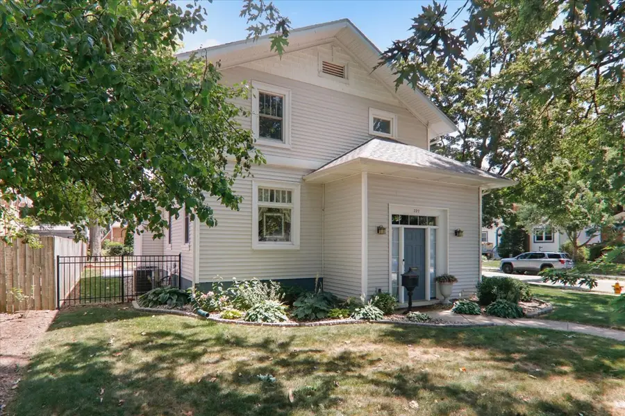 222 S Florence Avenue, Bloomington, IL 61701 - #2