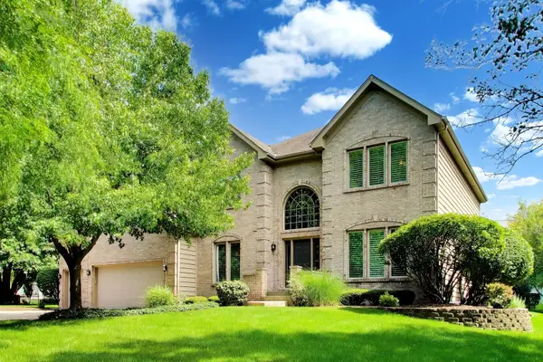 712 De Lasalle Court, Naperville, IL 60565
