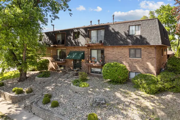 2501 26th Ct Avenue #1J, Rock Island, IL 61201