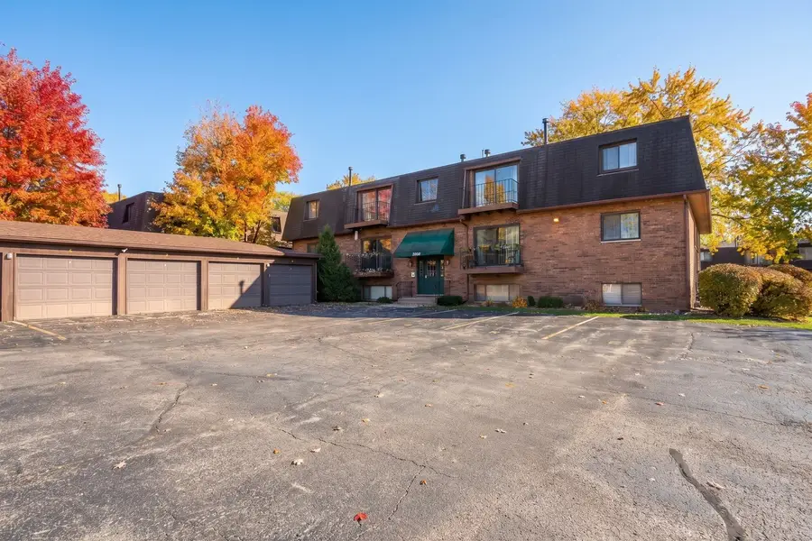 2501 26th Ct Avenue #1J, Rock Island, IL 61201 - #3