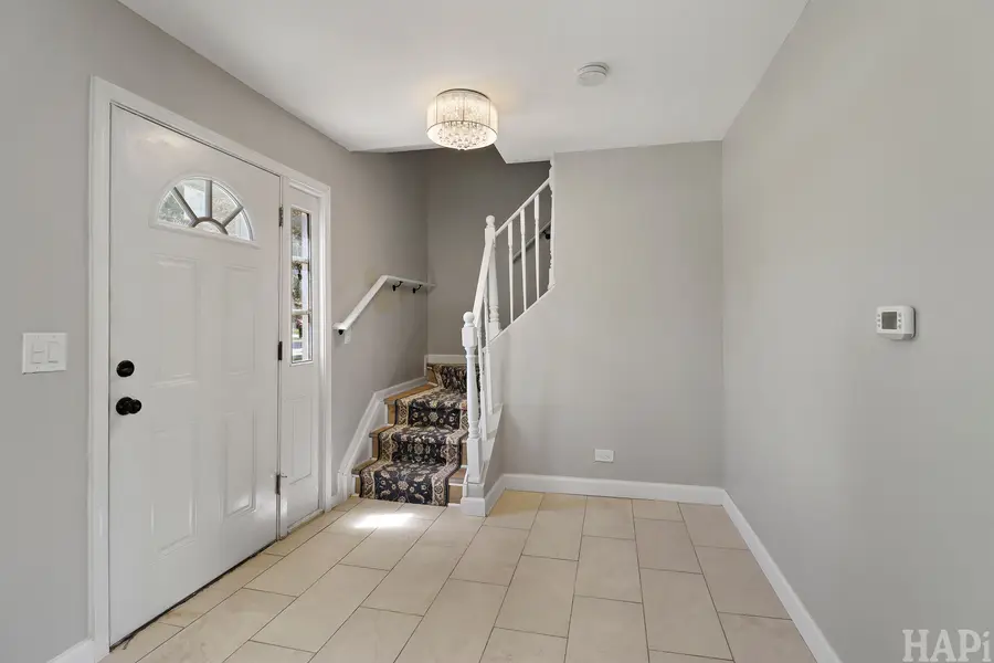 2208 Kensington Drive, Schaumburg, IL 60194 - #3