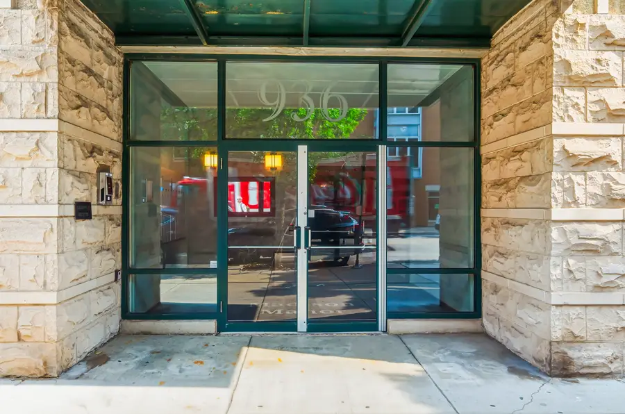 936 W Madison Street #D2, Chicago, IL 60607 - #2