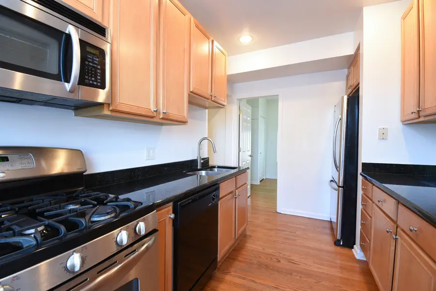 3104 W Argyle Street #1, Chicago, IL 60625 - #3