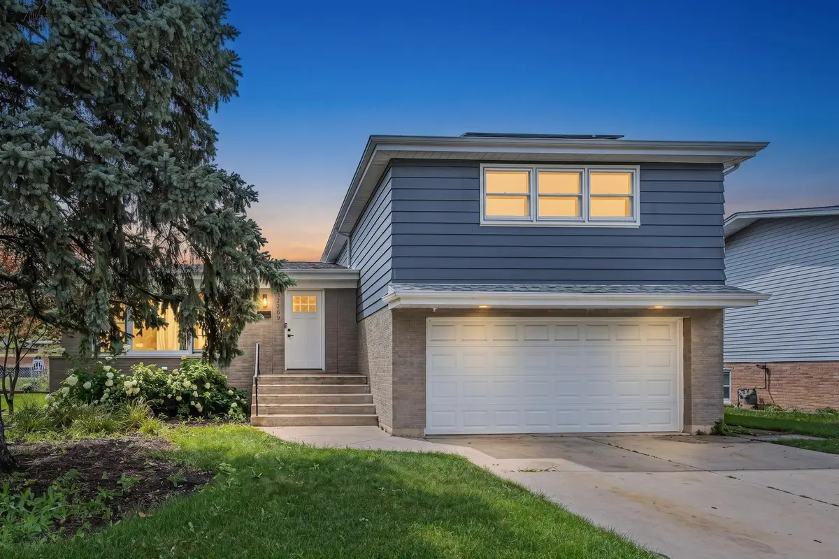 17700 71st Avenue, Tinley Park, IL 60477 - #1