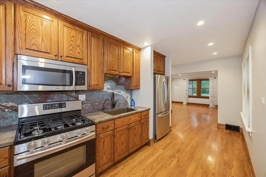9048 Maple Avenue, Burr Ridge, IL 60527 - #2