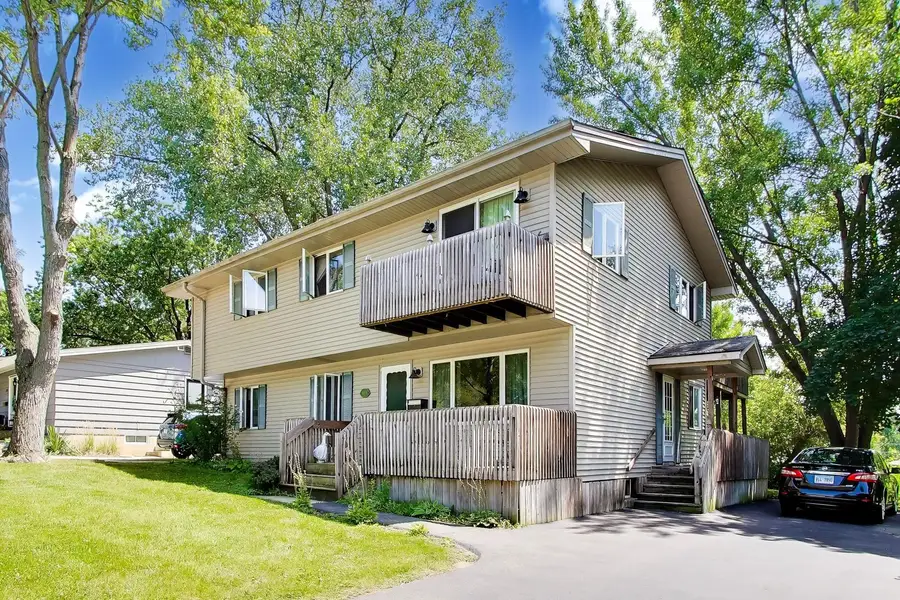 1005 Fern Avenue, Saint Charles, IL 60174 - #2