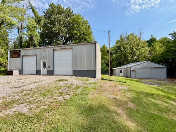 68 Lost Ranch Road, Murphysboro, IL 62966