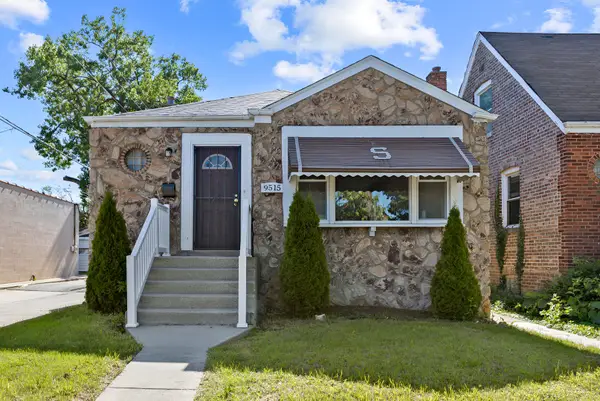 9515 S Woodlawn Avenue, Chicago, IL 60628