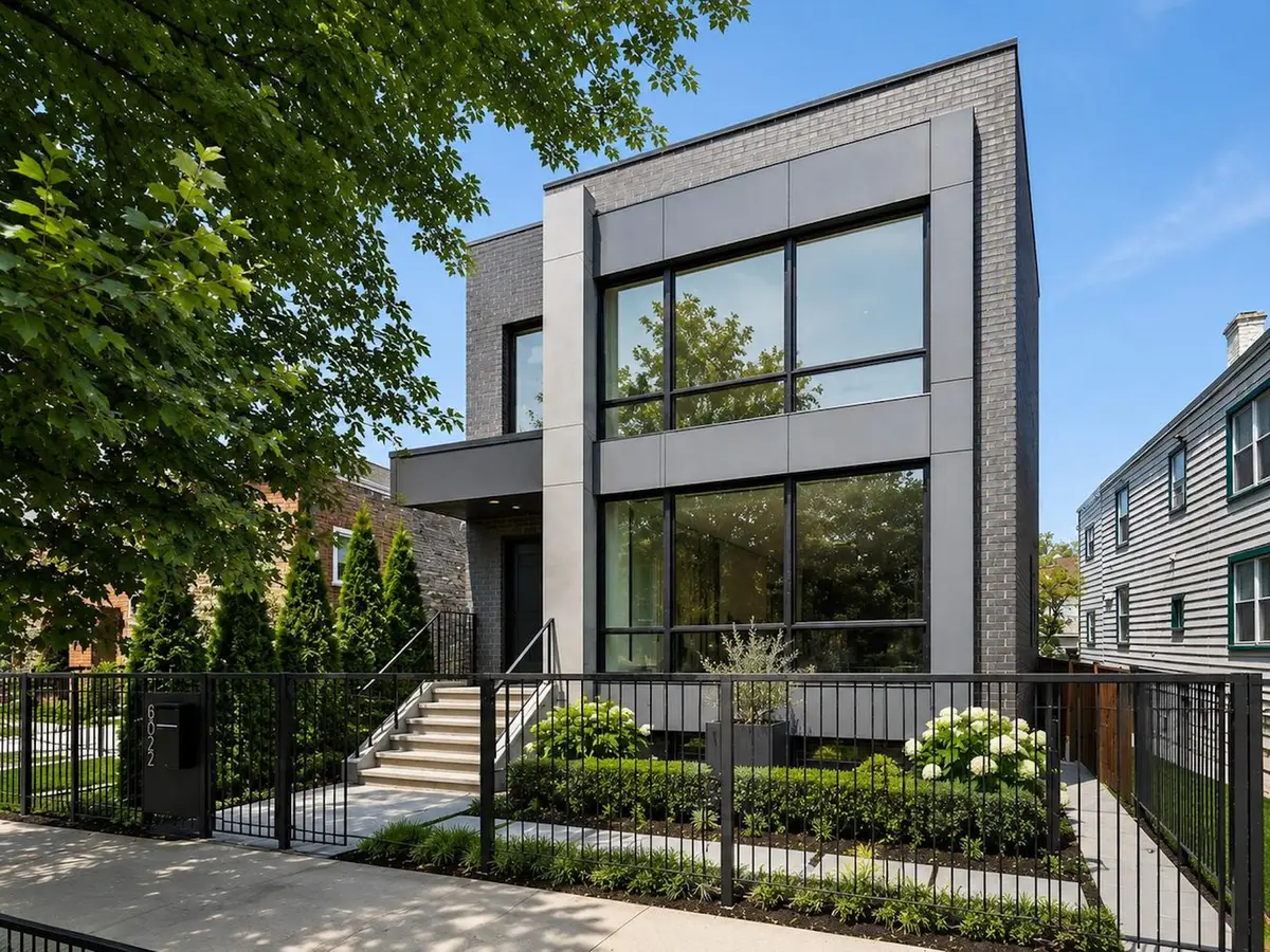 2022 W Moffat Street, Chicago, IL 60647 - #1