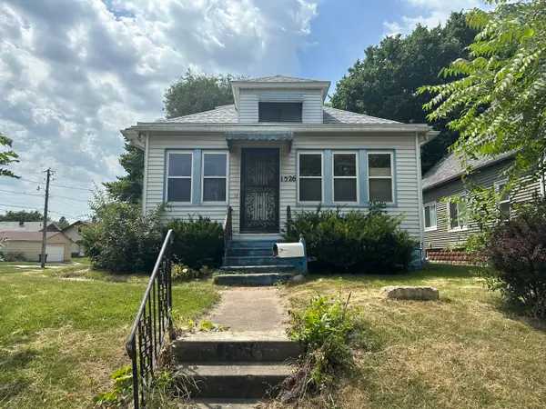 1526 6th Street, Rock Island, IL 61201