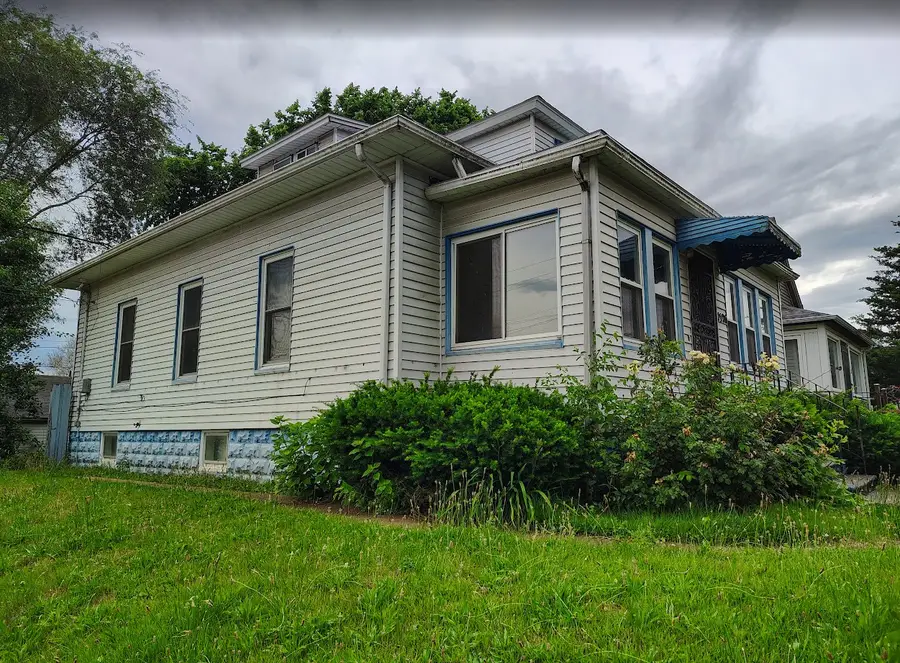 1526 6th Street, Rock Island, IL 61201 - #2