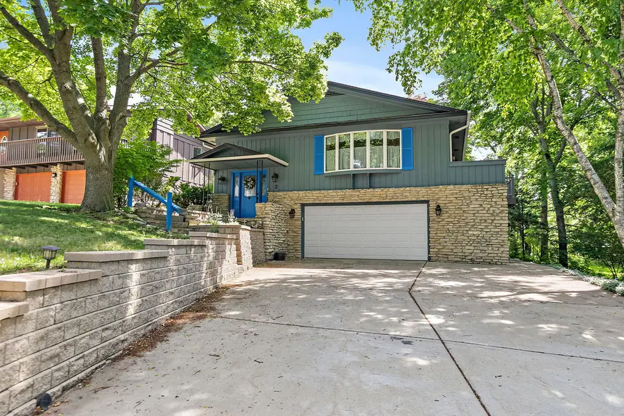 2 Summit Avenue, East Dundee, IL 60118 - #3