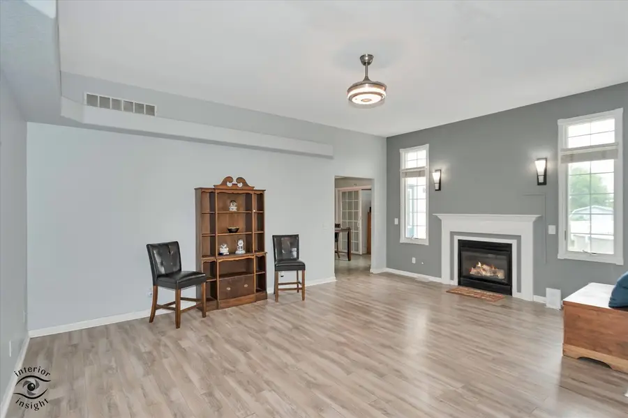 186 E Adams Street, Manteno, IL 60950 - #3