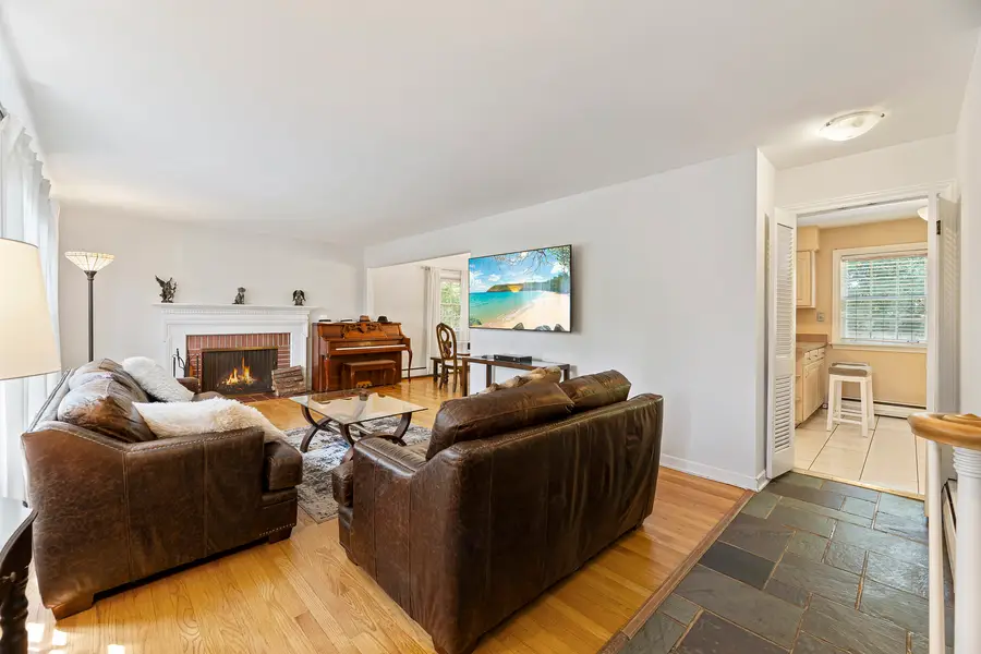1130 E Lake Avenue, Glenview, IL 60025 - #2
