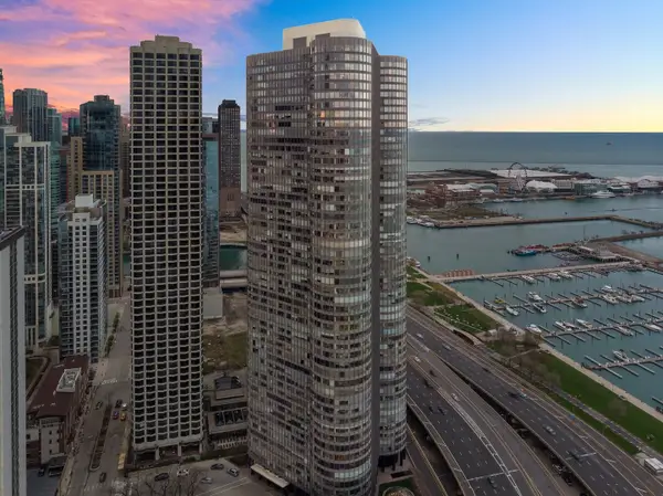 155 N Harbor Drive #4905, Chicago, IL 60601