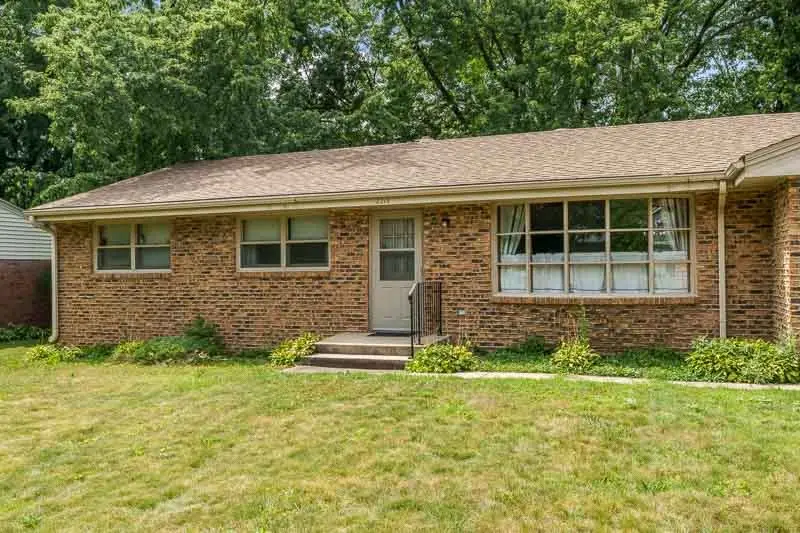 2212 Silverthorn Drive, Rockford, IL 61107 - #3