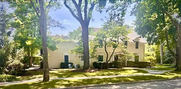 2307 Catherine Street, Northbrook, IL 60062