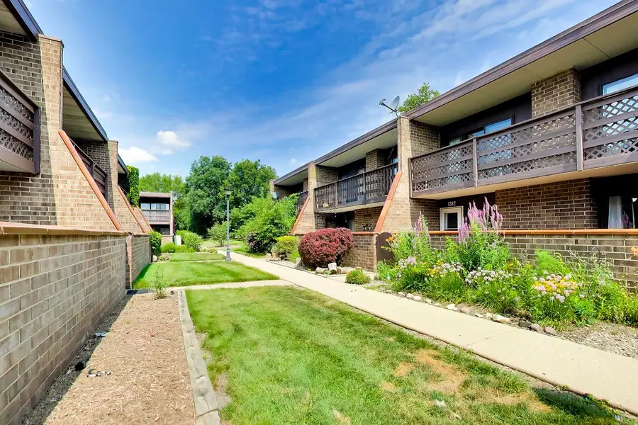 1312 Kenneth Circle, Elgin, IL 60120 - #2