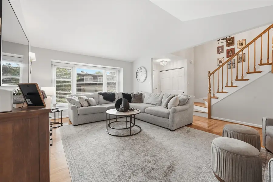 2S649 Avenue Normandy E Avenue, Oak Brook, IL 60523 - #2