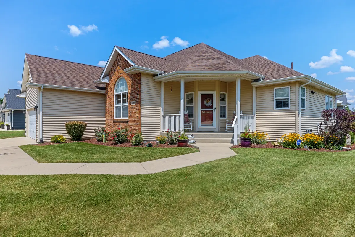 1801 Squires Landing, Rochelle, IL 61068 - #1