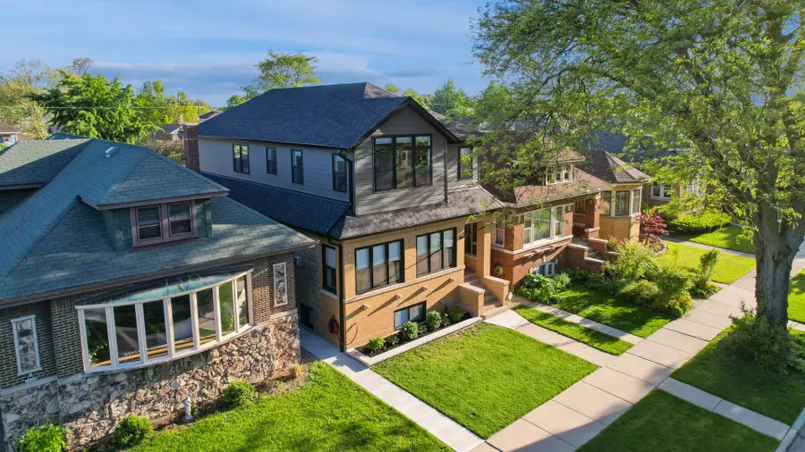 5407 W Pensacola Avenue, Chicago, IL 60641 - #2