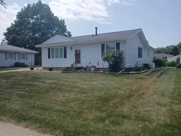 1005 16th Street, Rapids City, IL 61275