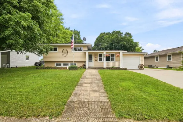 415 Maple Drive, Morris, IL 60450