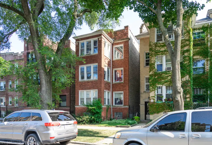 2009 W Birchwood Avenue, Chicago, IL 60645 - #2