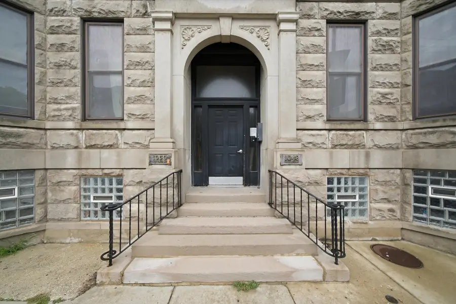 1048 W Foster Avenue #E, Chicago, IL 60640 - #2