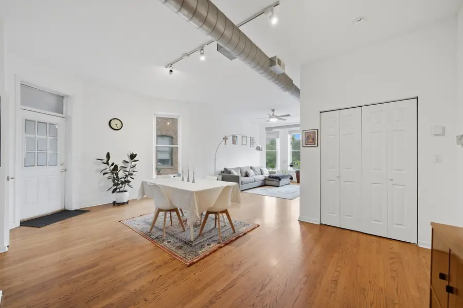 1048 W Foster Avenue #E, Chicago, IL 60640 - #3