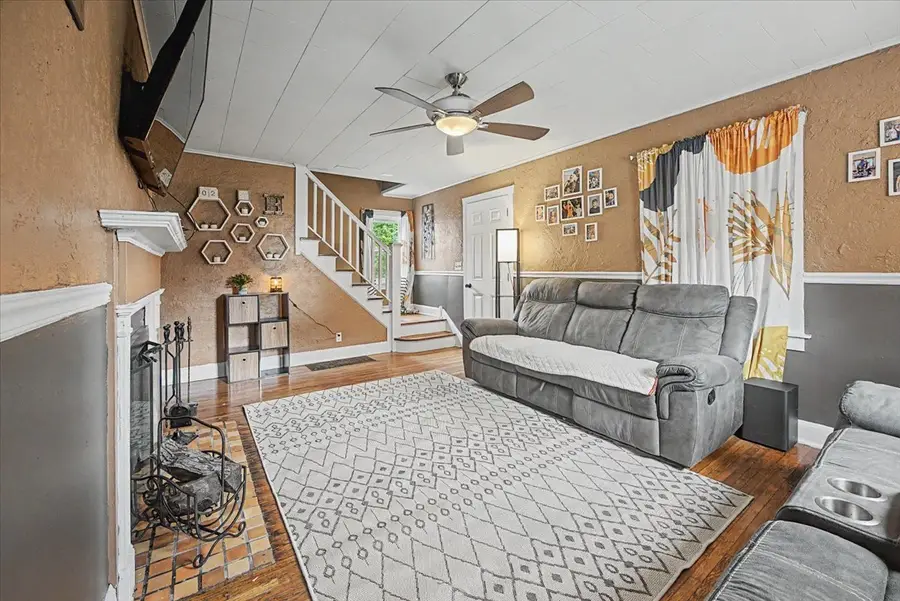 829 S Locust Street, Pontiac, IL 61764 - #3