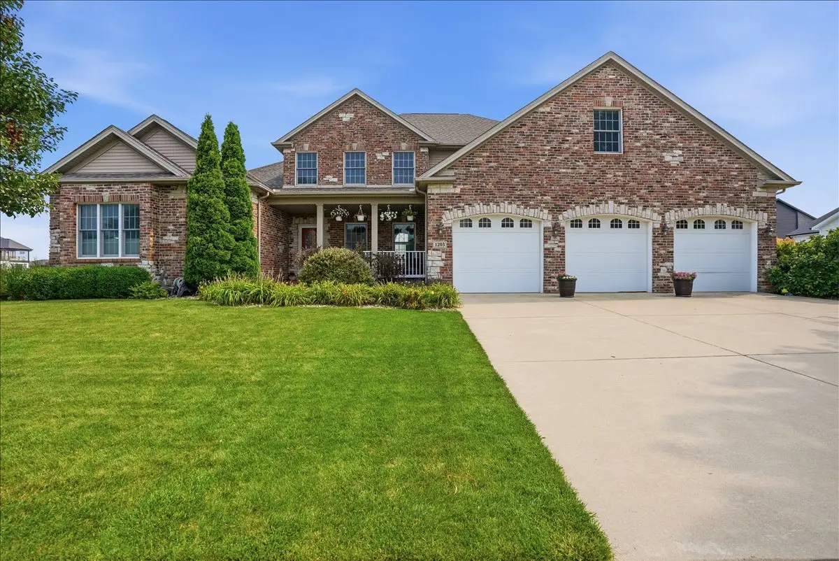 1203 Silver Oak Circle, Normal, IL 61761 - #1