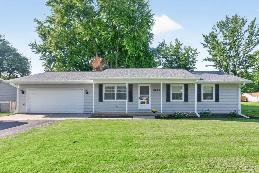 225 W Eisenhower Street, Waterman, IL 60556 - #2