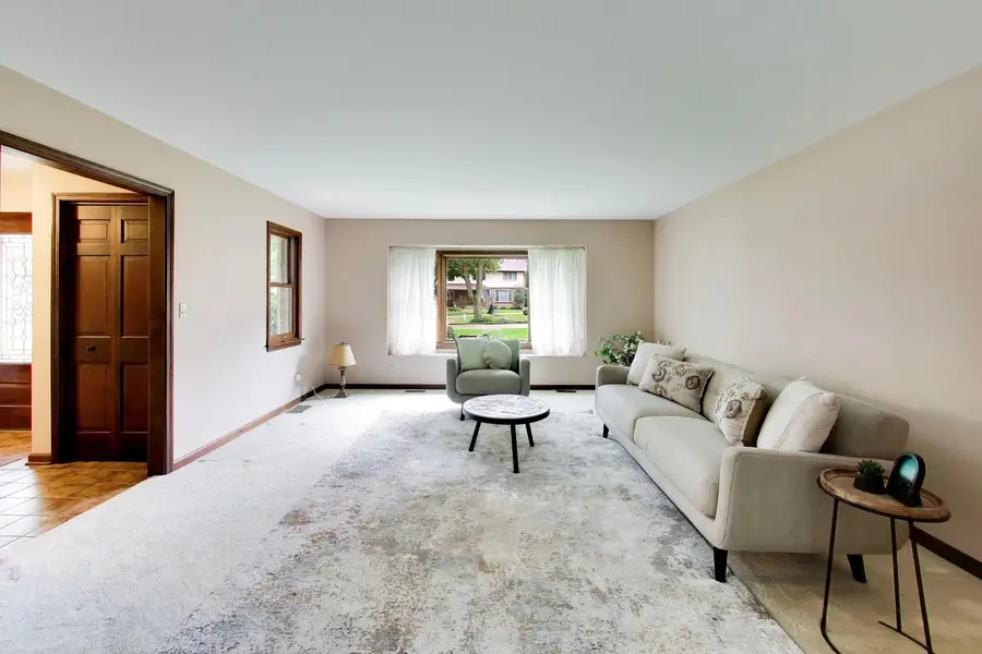 2302 Lisa Court, Palatine, IL 60067 - #3
