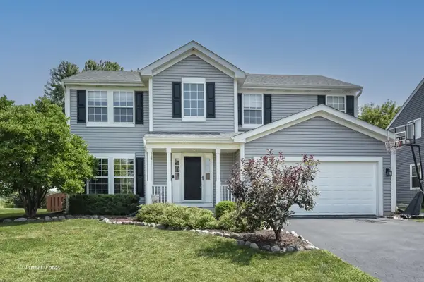 28807 Pilgrims Pass, Lakemoor, IL 60051