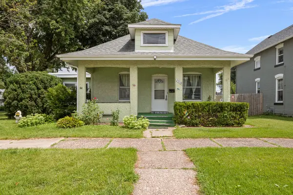 2318 5th Street, Moline, IL 61265