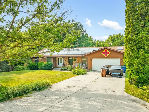 3222 N Silver Ridge Drive, Oregon, IL 61061