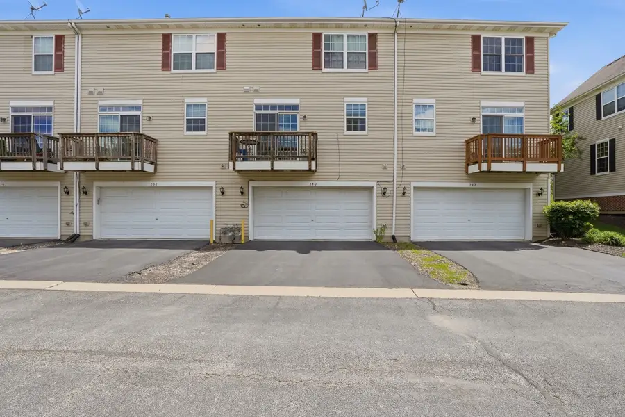 240 S Alder Creek Drive, Romeoville, IL 60446 - #2