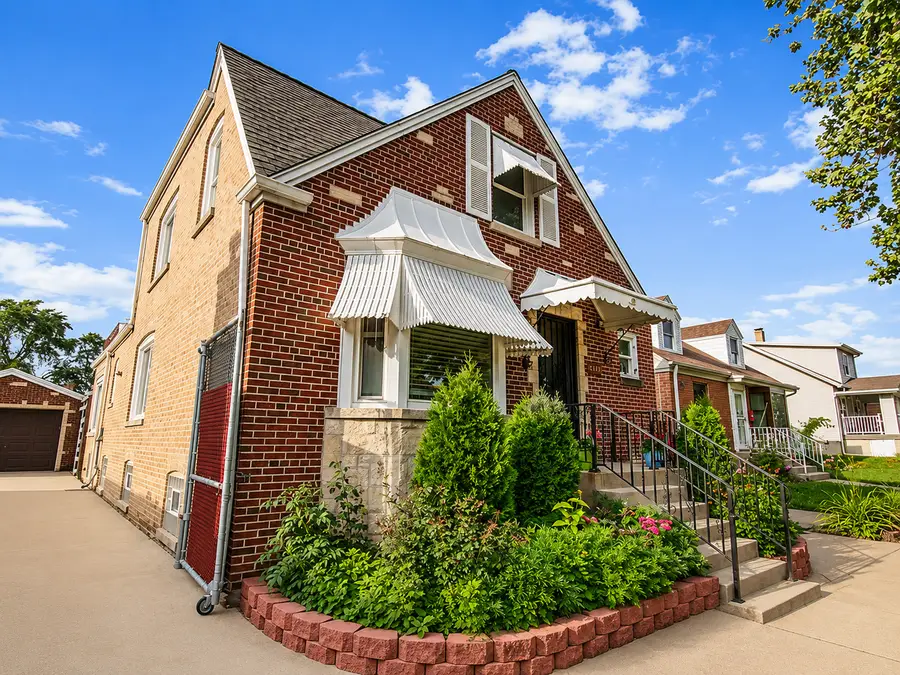 6952 W Summerdale Avenue, Chicago, IL 60656 - #2