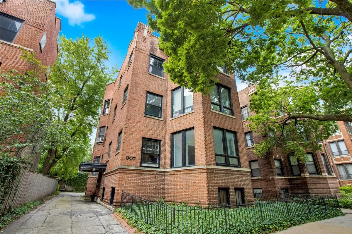907 W Ainslie Street #1, Chicago, IL 60640 - #1
