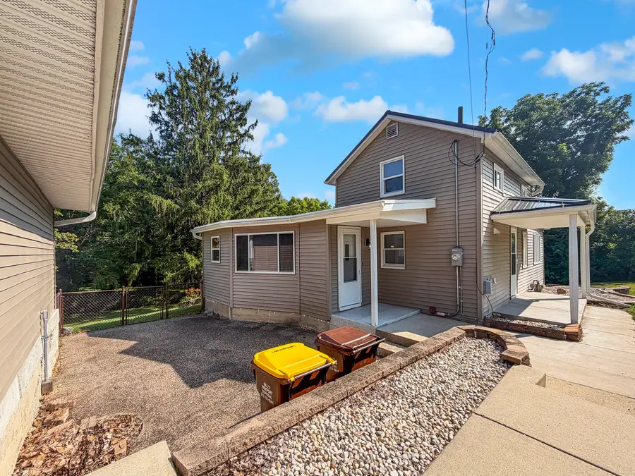 300 E 2nd Street, Orangeville, IL 61060 - #2