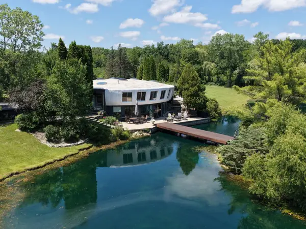 25421 N Saint Marys Road, Libertyville, IL 60048