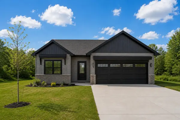 14 Meadow Drive, Monticello, IL 61856