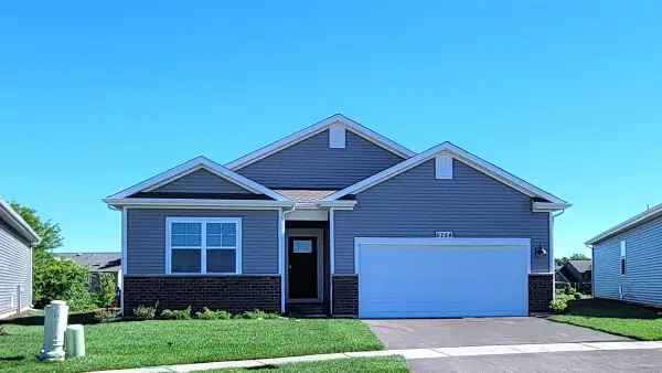 6284 Redwood Trail, Wonder Lake, IL 60097