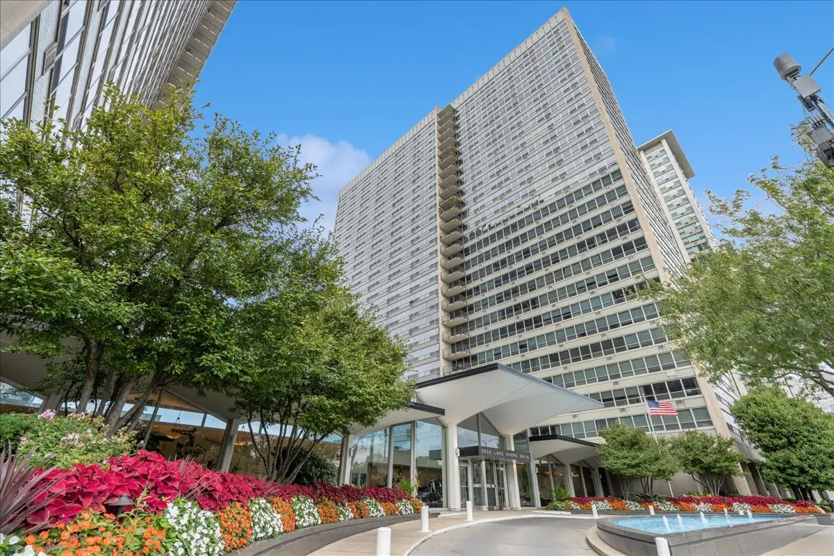 3550 N Lake Shore Drive #2706, Chicago, IL 60657 - #1