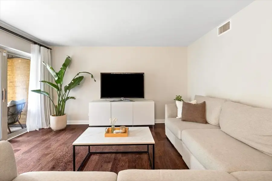 6959 N Ridge Boulevard #1D, Chicago, IL 60645 - #3
