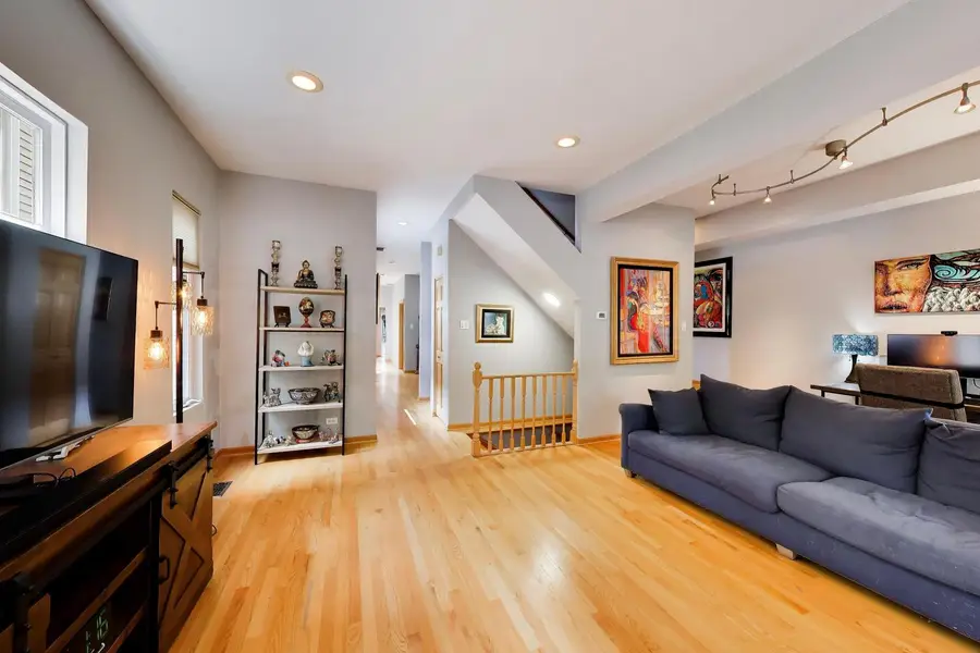 5354 N Ashland Avenue, Chicago, IL 60640 - #3