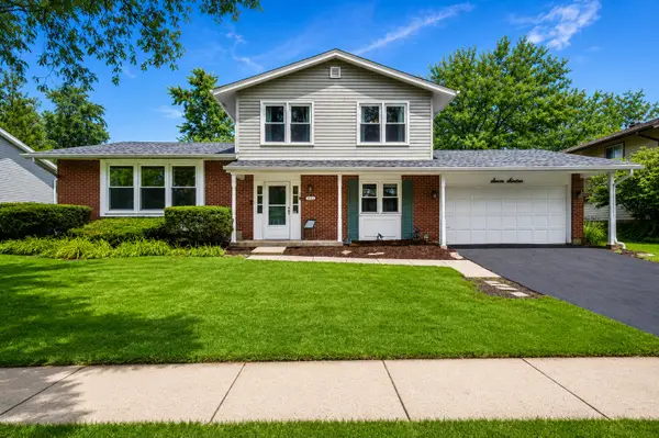 716 Dorchester Drive, Bolingbrook, IL 60440