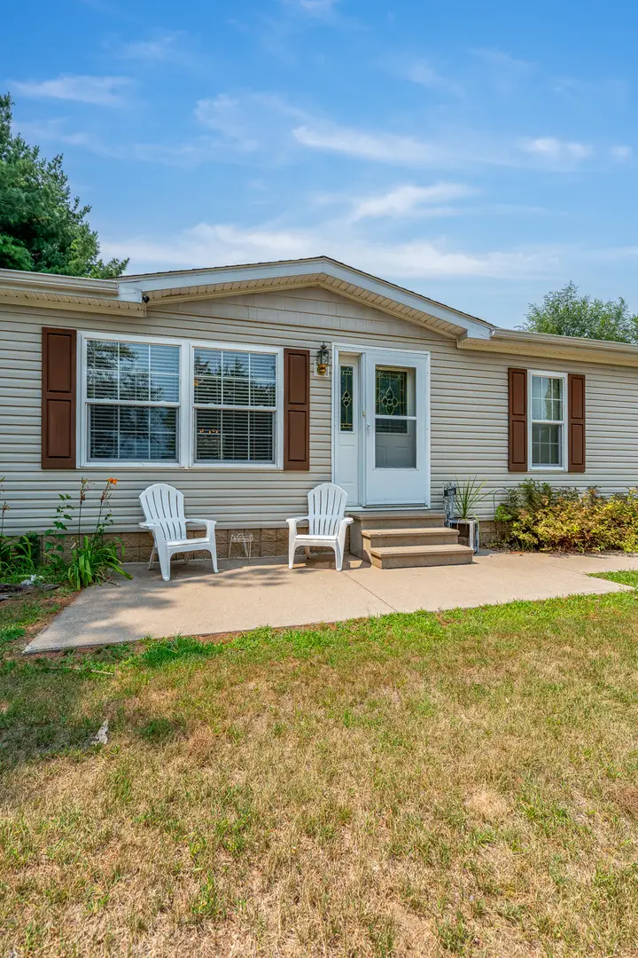 8152 S Charles Street, Savanna, IL 61074 - #3