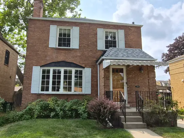 2306 Buckingham Avenue, Westchester, IL 60154